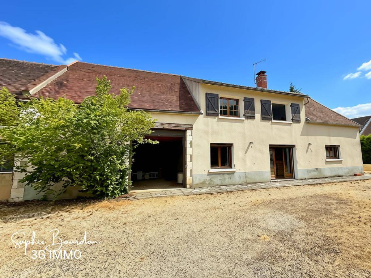 Maison 7 pièces 158 m² · à Auxerre · 158 m² · 160 000 €