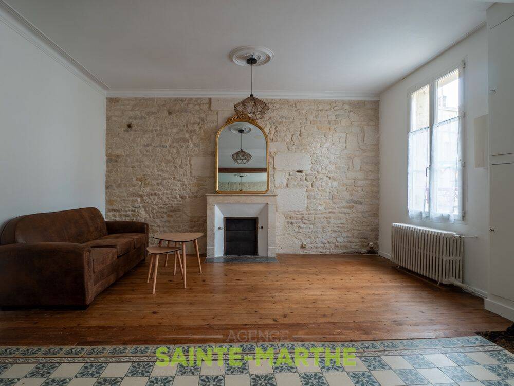 Maison 5 pièces 130 m² · à Niort · 129,9 m² · 1 080 €