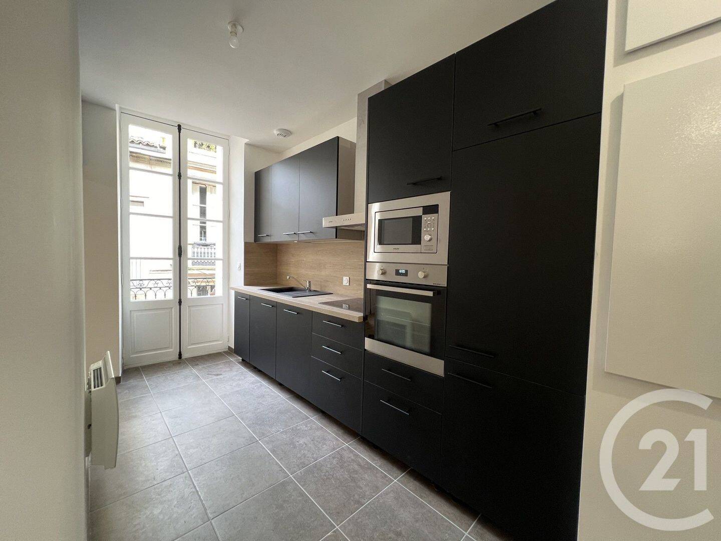 Appartement 3 pièces 65 m² · à Bordeaux · 64,7 m² · 1 322 €
