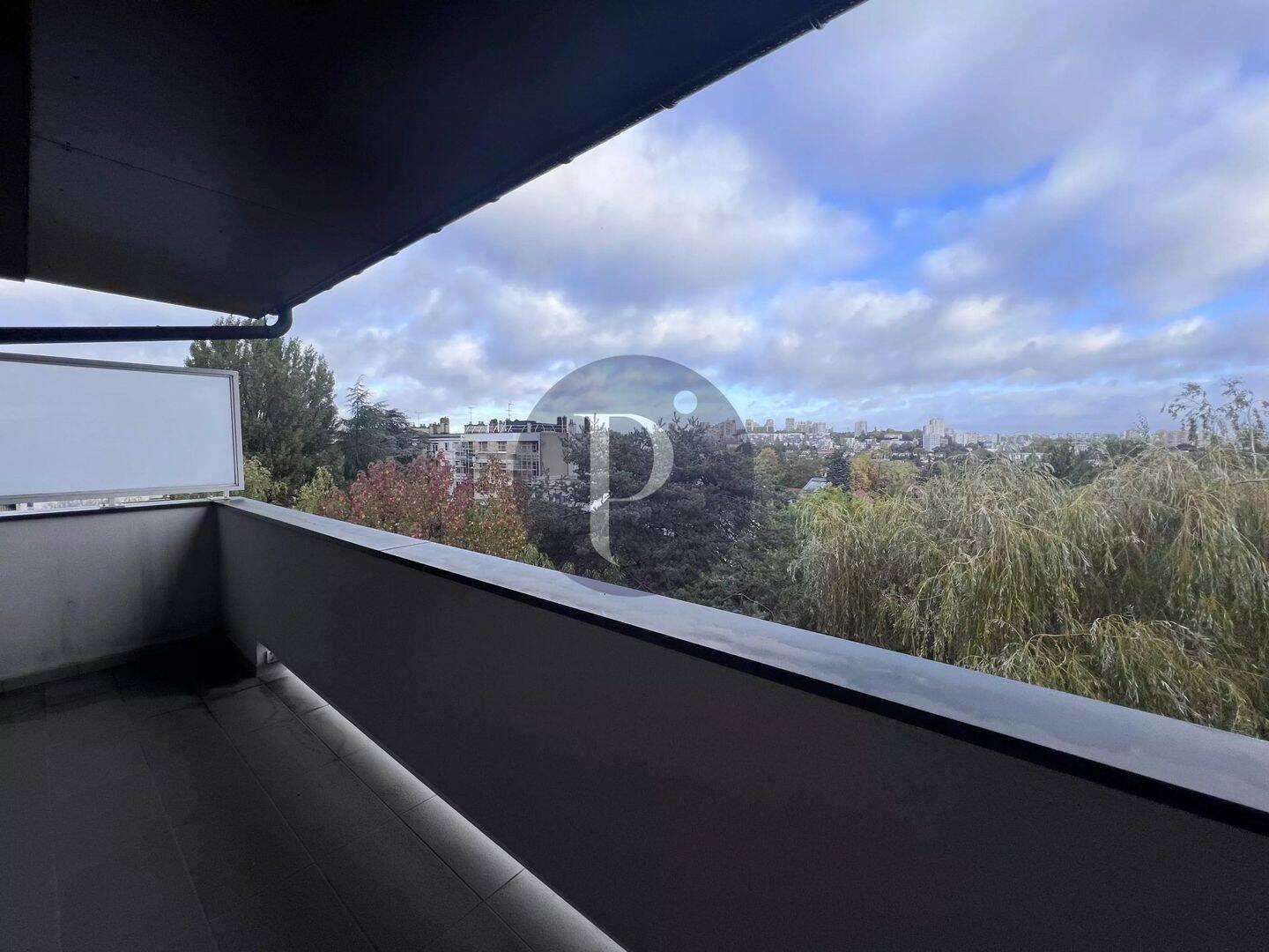 Appartement 4 pièces 87 m² · à Sceaux · 87 m² · 2 318 €/mois