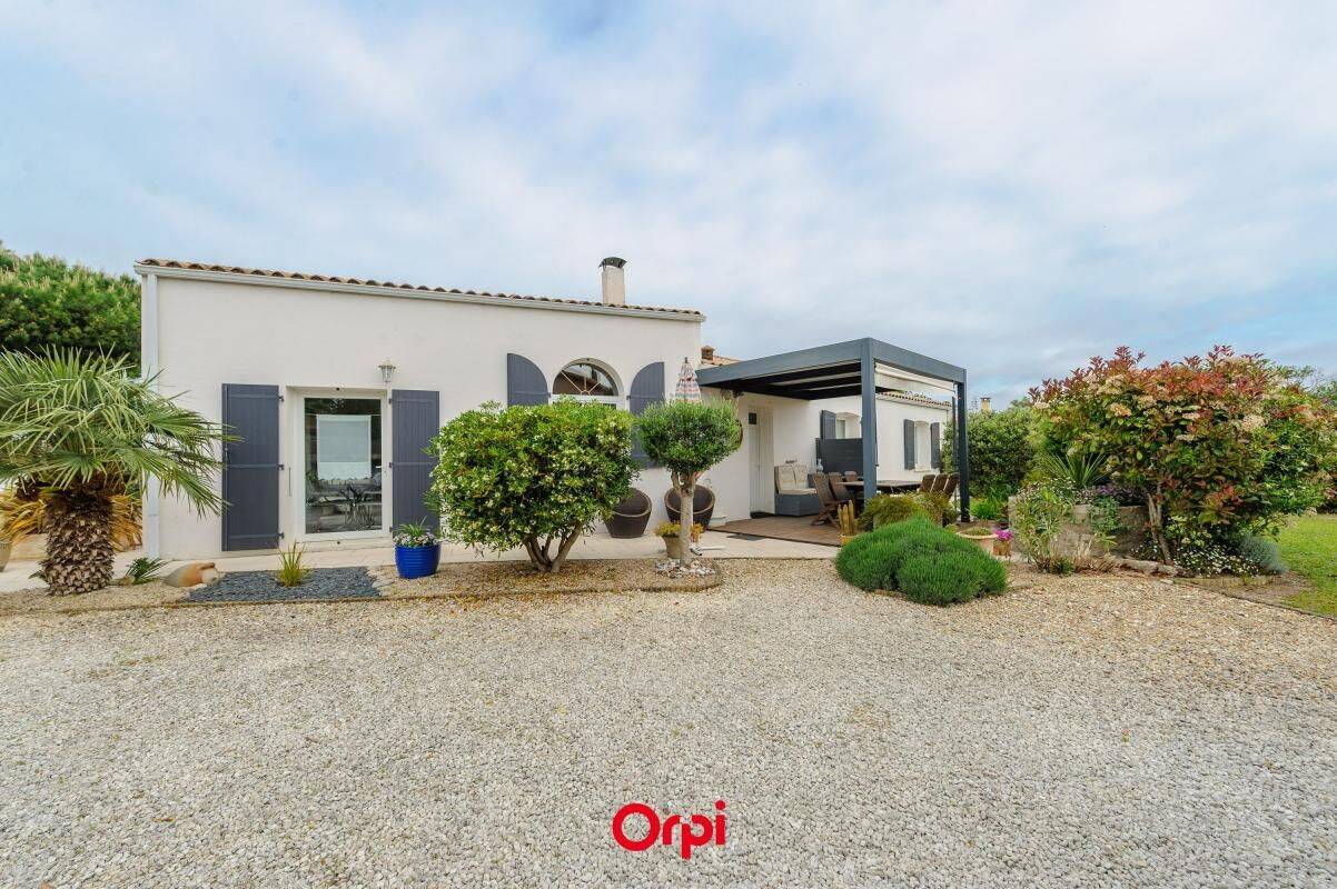 Maison 4 pièces 115 m² · à Yves · 115 m² · 473 200 €