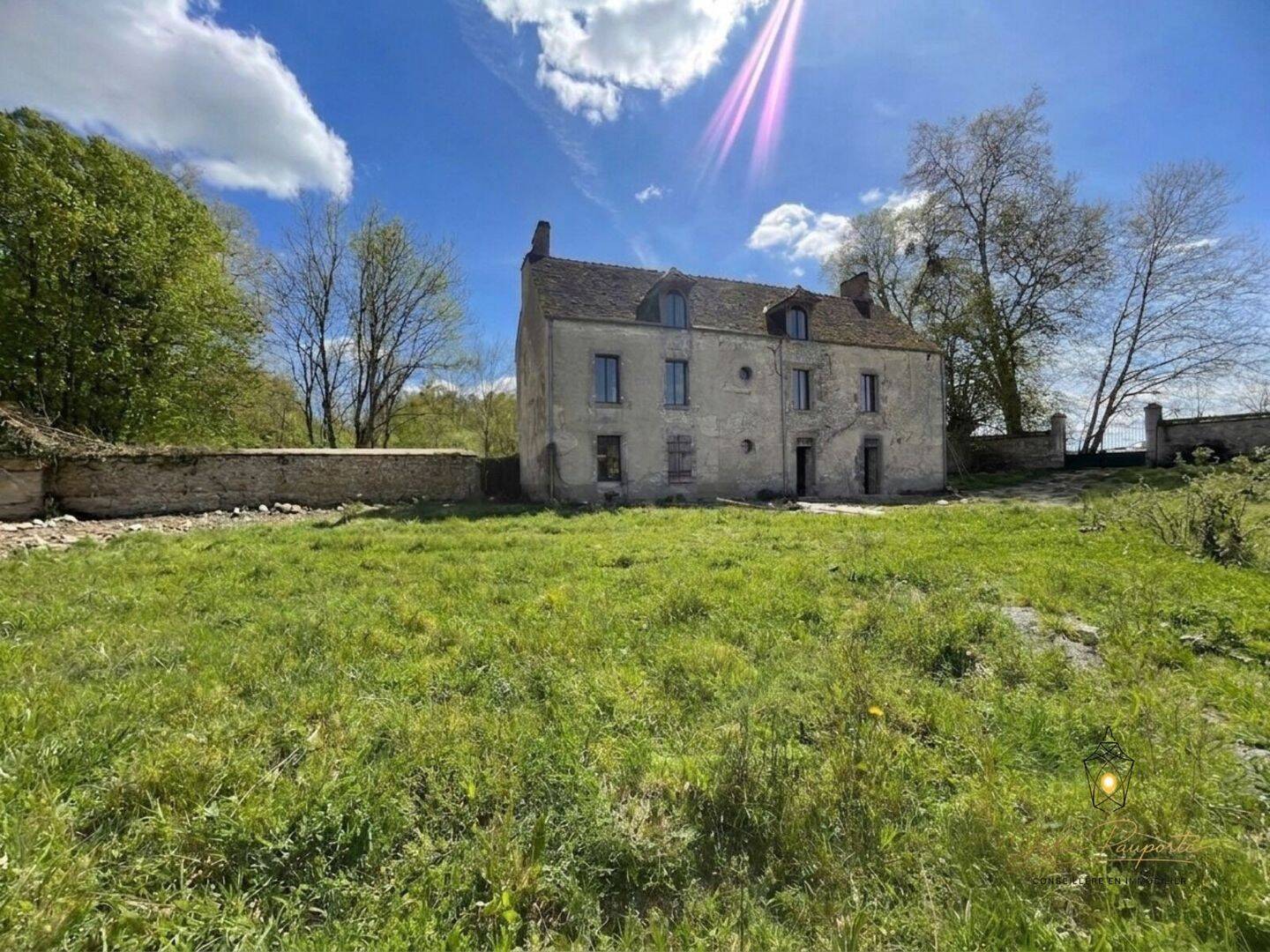 Maison 7 pièces 200 m² · à Mormant-sur-Vernisson · 200 m² · 325 000 €