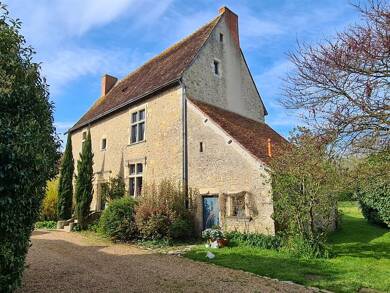 Château à vendre 630 000 € 6 pièces 4 chambres 250 m² 14 805 m² de terrain Le Mans 72000