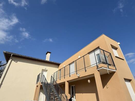 Appartement à vendre 220 250 € 3 pièces 2 chambres 66 m² RDC/1 Le Mariel Saint-Alban 31140