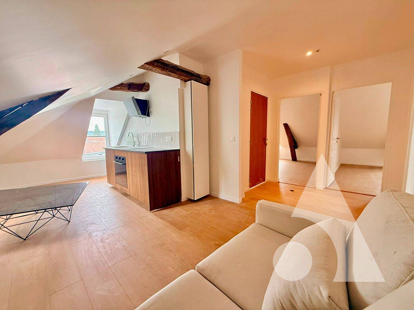 Appartement 4 pièces 79 m² · à Compiègne · 79 m² · 900 €