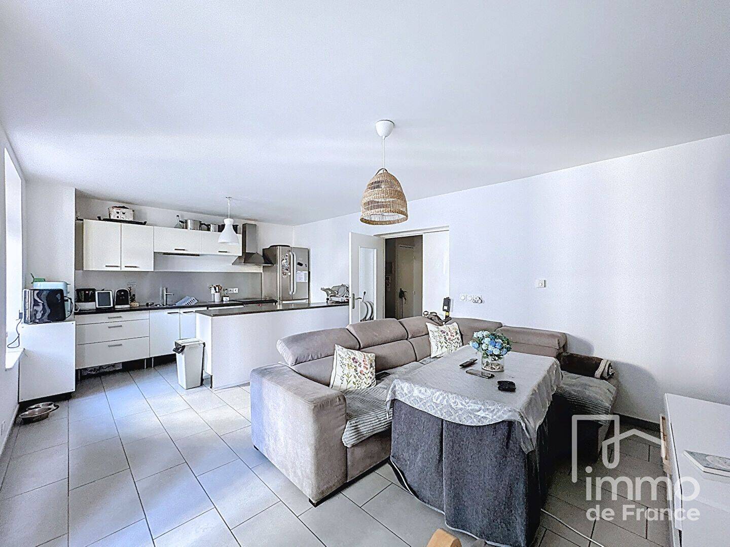 Appartement 3 pièces 70 m² · à Valserhône · 70 m² · 1 050 €/mois