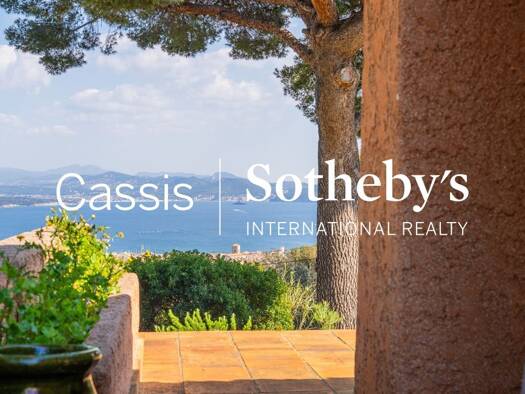 Maison à vendre 1 770 000 € 6 pièces 5 chambres 180 m² 2 155 m² de terrain Les Cretes La Ciotat 13600