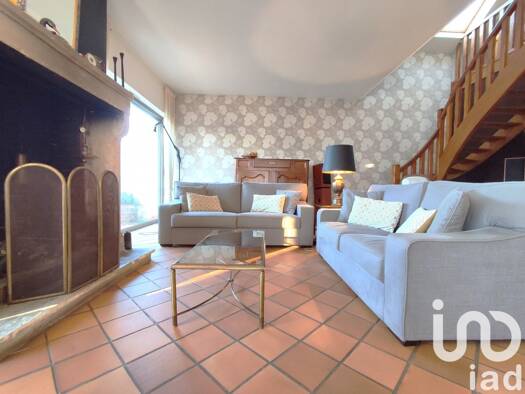 Maison de ville à vendre 389 000 € 6 pièces 4 chambres 200 m² 1 046 m² de terrain Clos de la Grande Salle Fleury-les-Aubrais 45400