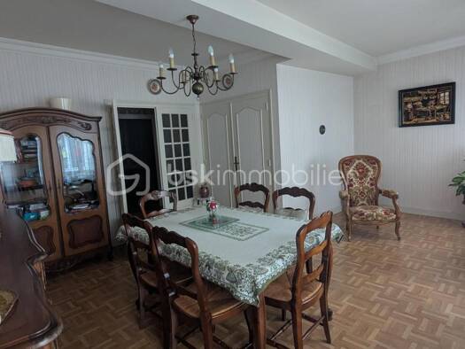 Maison de ville à vendre 150 000 € 6 pièces 3 chambres 148 m² Nord Feurs 42110