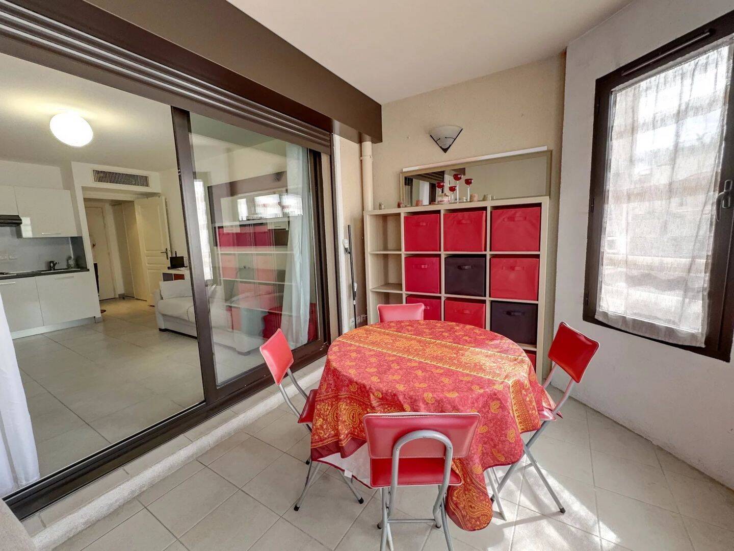 Appartement 1 pièce 24 m² · à Antibes · 24 m² · 730 €
