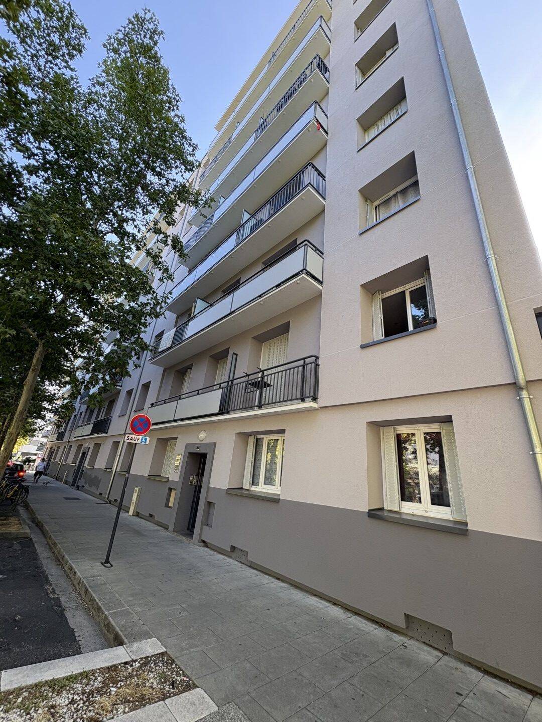 Appartement 3 pièces 51 m² · à Grenoble · 51 m² · 75 000 €