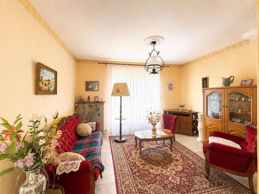Maison 5 pièces 90 m² · à Montmorillon · 90 m² · 130 500 €