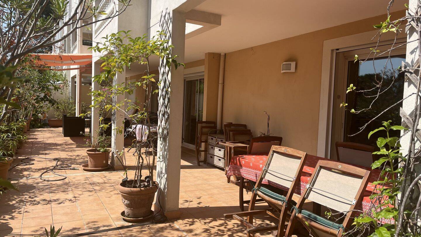 Maison 7 pièces 167 m² · à Hyères · 167 m² · 144 000 €