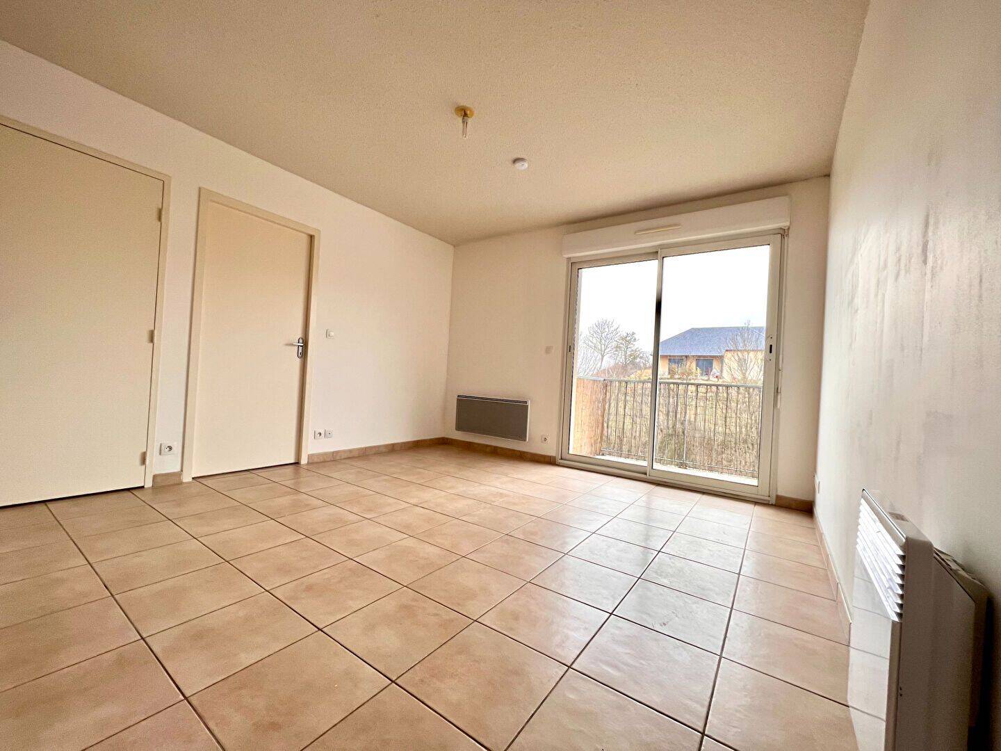 Appartement 2 pièces 29 m² · à Severac le Chateau · 28,8 m² · 340 €/mois