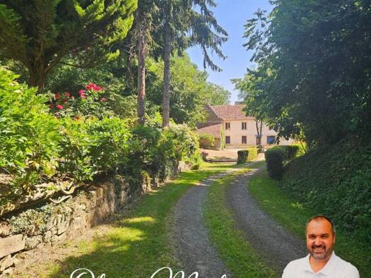 Propriété à vendre 208 500 € 4 pièces 2 chambres 96 m² 50 000 m² de terrain Épineu-le-Chevreuil 72540