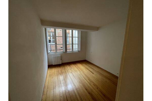 Bel appartement de 2 pièces d'environ 60 m² - rue des filatier — 3