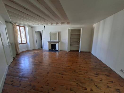 Maison à vendre 193 000 € 7 pièces 6 chambres 303 m² 60 m² de terrain Renage 38140
