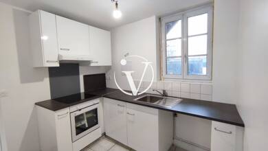 Appartement à louer 495 € 2 pièces 1 chambre 38 m² RDC/2 Gerard Yvon Vendome 41100
