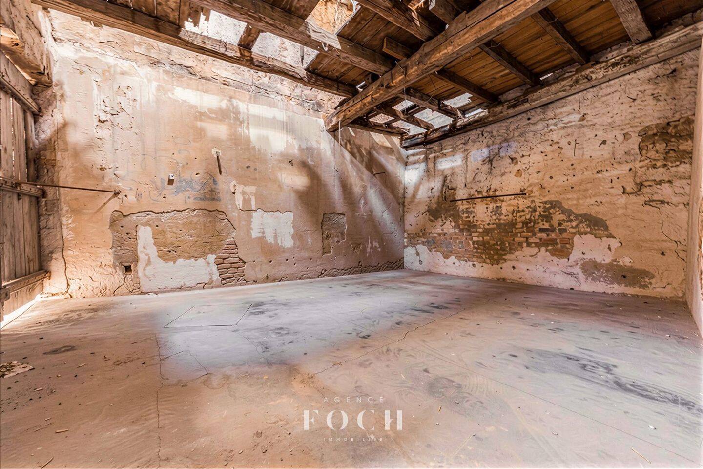 Maison 5 pièces 180 m² · à Toul · 180 m² · 46 000 €