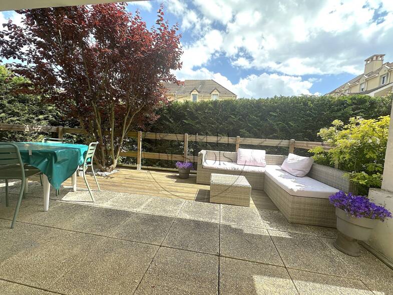 Appartement à vendre 465 000 € 5 pièces 3 chambres 91 m² RDC/2 Nord Chambourcy 78240