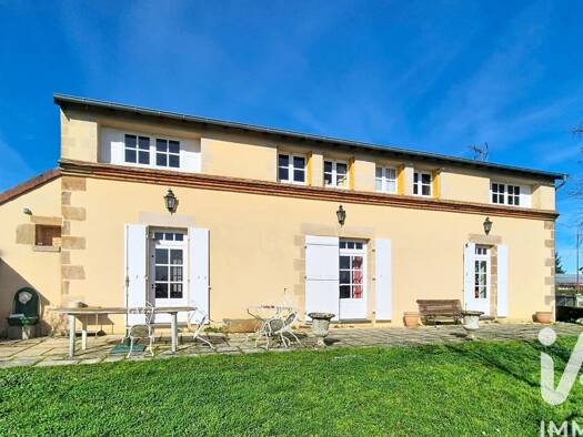 Maison à vendre 198 000 € 6 pièces 3 chambres 162 m² 2 238 m² de terrain Franchesse 03160