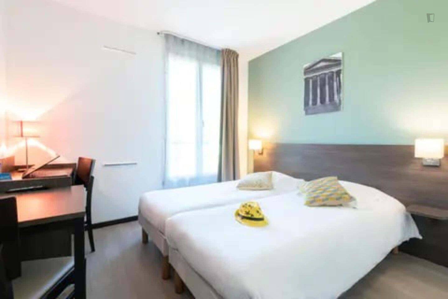 Appartement 1 pièce 24 m² · à Nîmes · 24 m² · 810 €/mois
