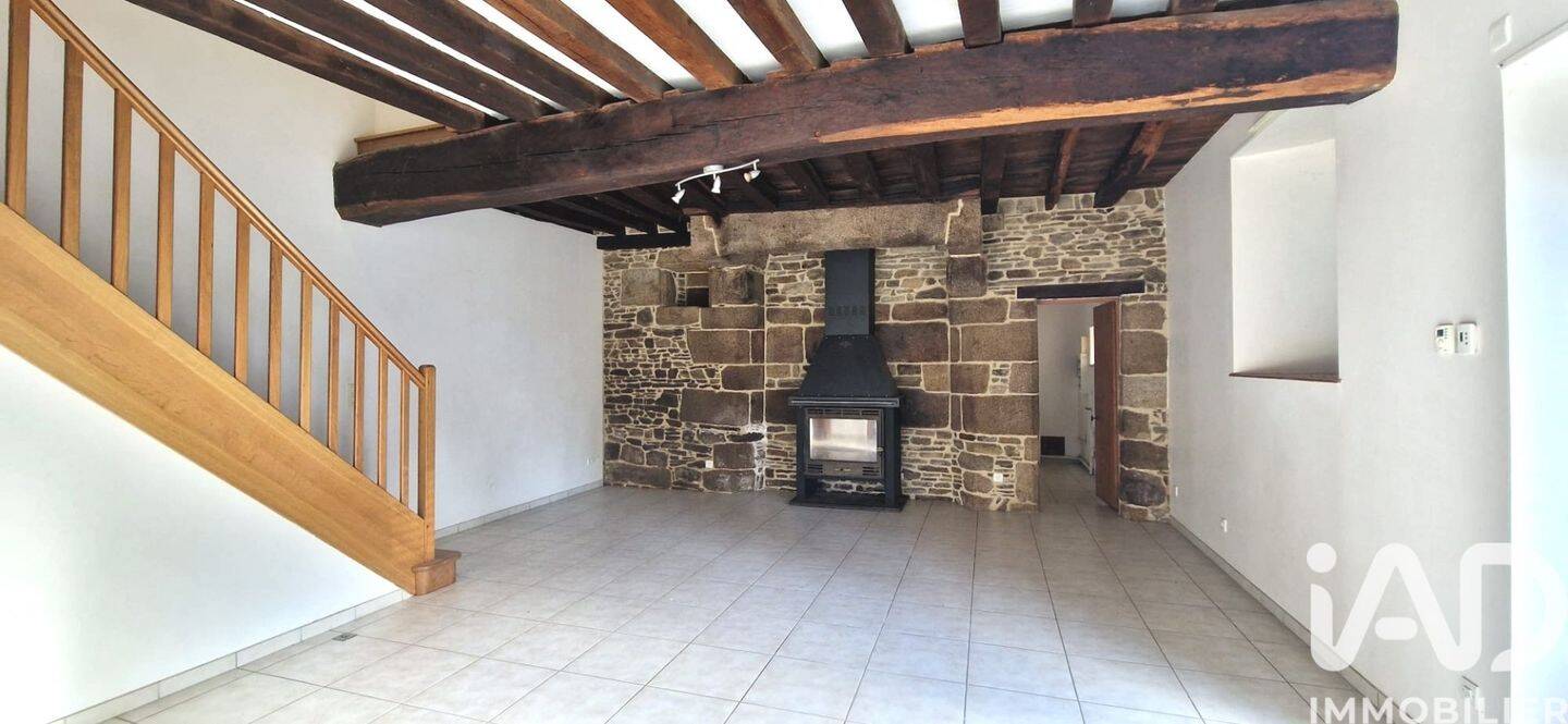 Maison 5 pièces 141 m² · à Louvigné-du-Désert · 141 m² · 261 800 €