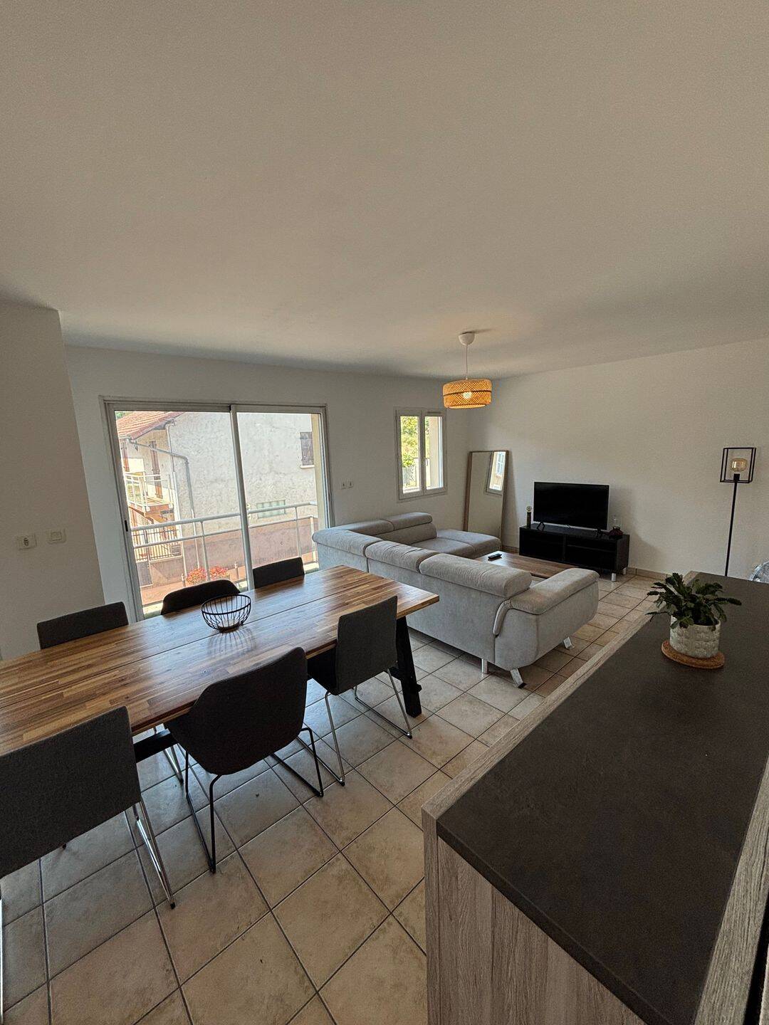Appartement 3 pièces 61 m² · à Saint-Vérand · 61 m² · 790 €/mois