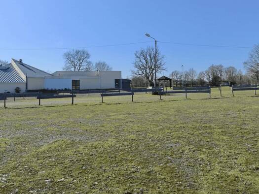 Immeuble à vendre 399 000 € 784 m² Juvardeil 49330