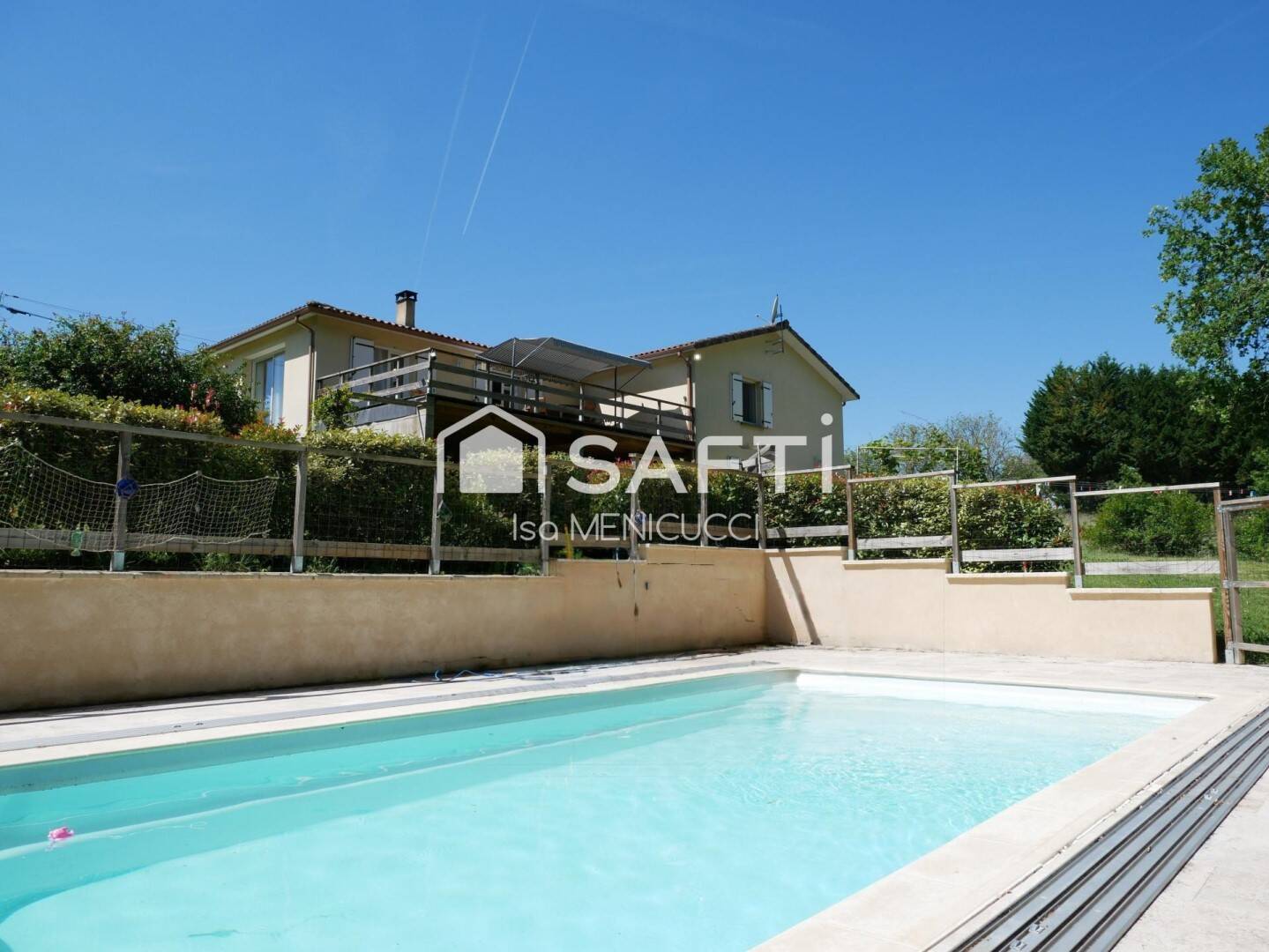 Maison 8 pièces 225 m² · à Lisle · 225 m² · 377 000 €