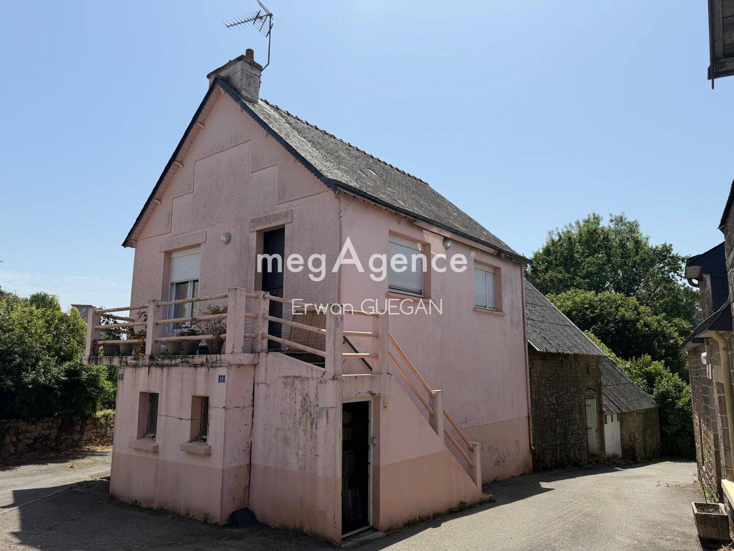 Maison 4 pièces 100 m² · à Langoëlan · 100 m² · 82 000 €