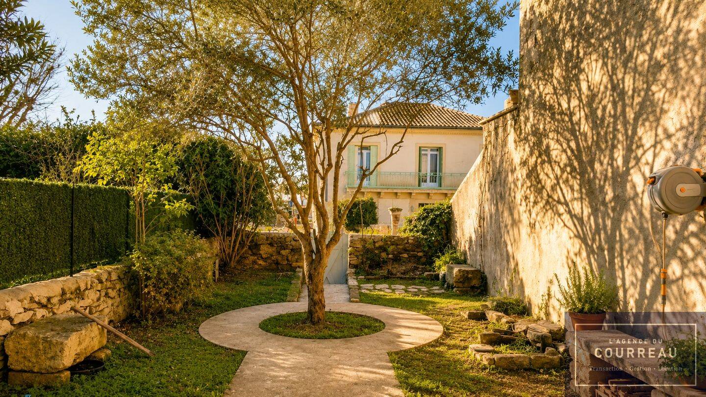 Maison 6 pièces 275 m² · à Fabrègues · 275 m² · 498 000 €