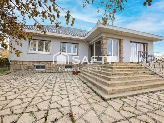 Maison à vendre 279 900 € 6 pièces 5 chambres 134 m² 1 400 m² de terrain Sud Est Dainville 62000