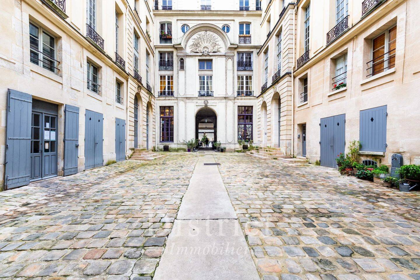 Appartement 1 pièce 27 m² · à Paris 4ème Arrondissement · 27 m² · 400 000 €