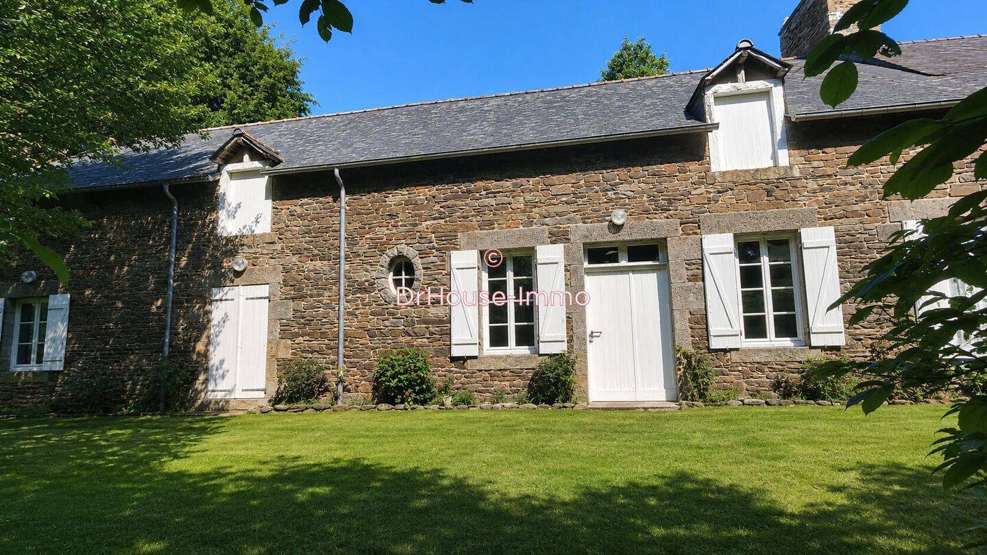 Maison 4 pièces 101 m² · à Dol-de-Bretagne · 101 m² · 169 000 €