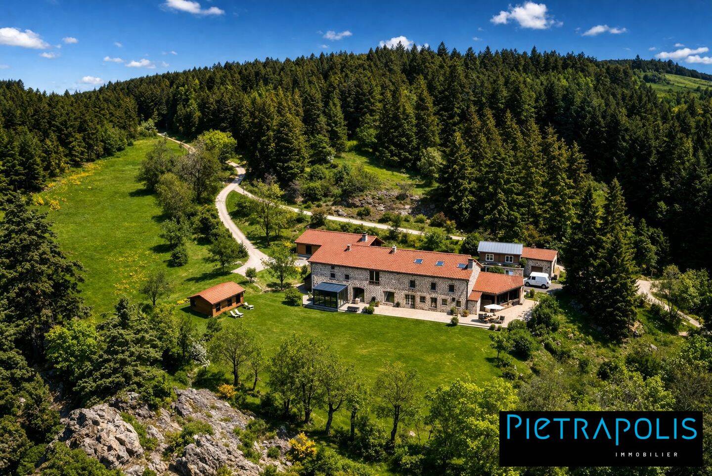Maison 7 pièces 408 m² · à Saint-Jean-de-Nay · 408,1 m² · 595 000 €