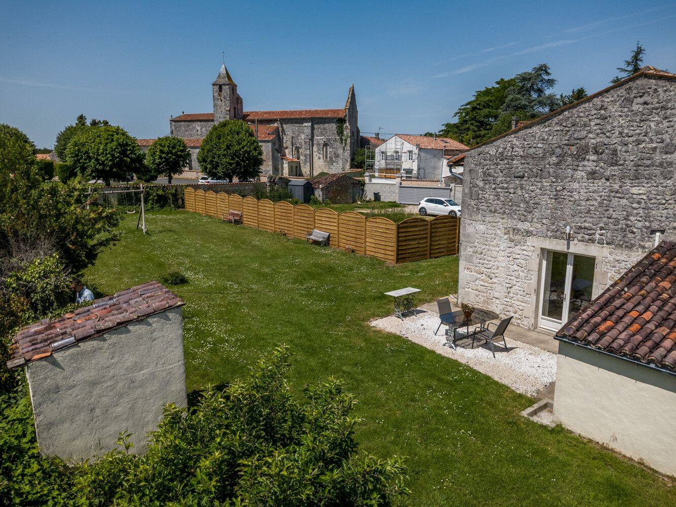 Maison 6 pièces 143 m² · à Saint-Georges-des-Coteaux · 143 m² · 264 000 €
