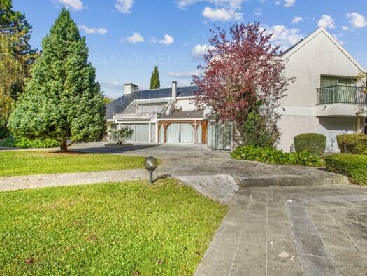 Maison à vendre 3 000 000 € 16 pièces 9 chambres 578 m² 6 287 m² de terrain Village Villepreux 78450