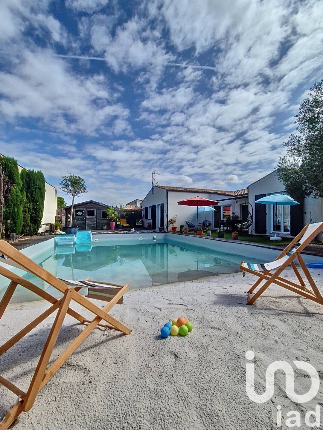 Maison 5 pièces 127 m² · à Nuaillé-d'Aunis · 127 m² · 370 000 €