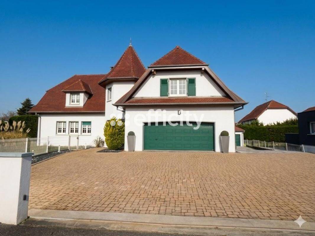 Maison 8 pièces 209 m² · à Pulversheim · 209 m² · 599 000 €