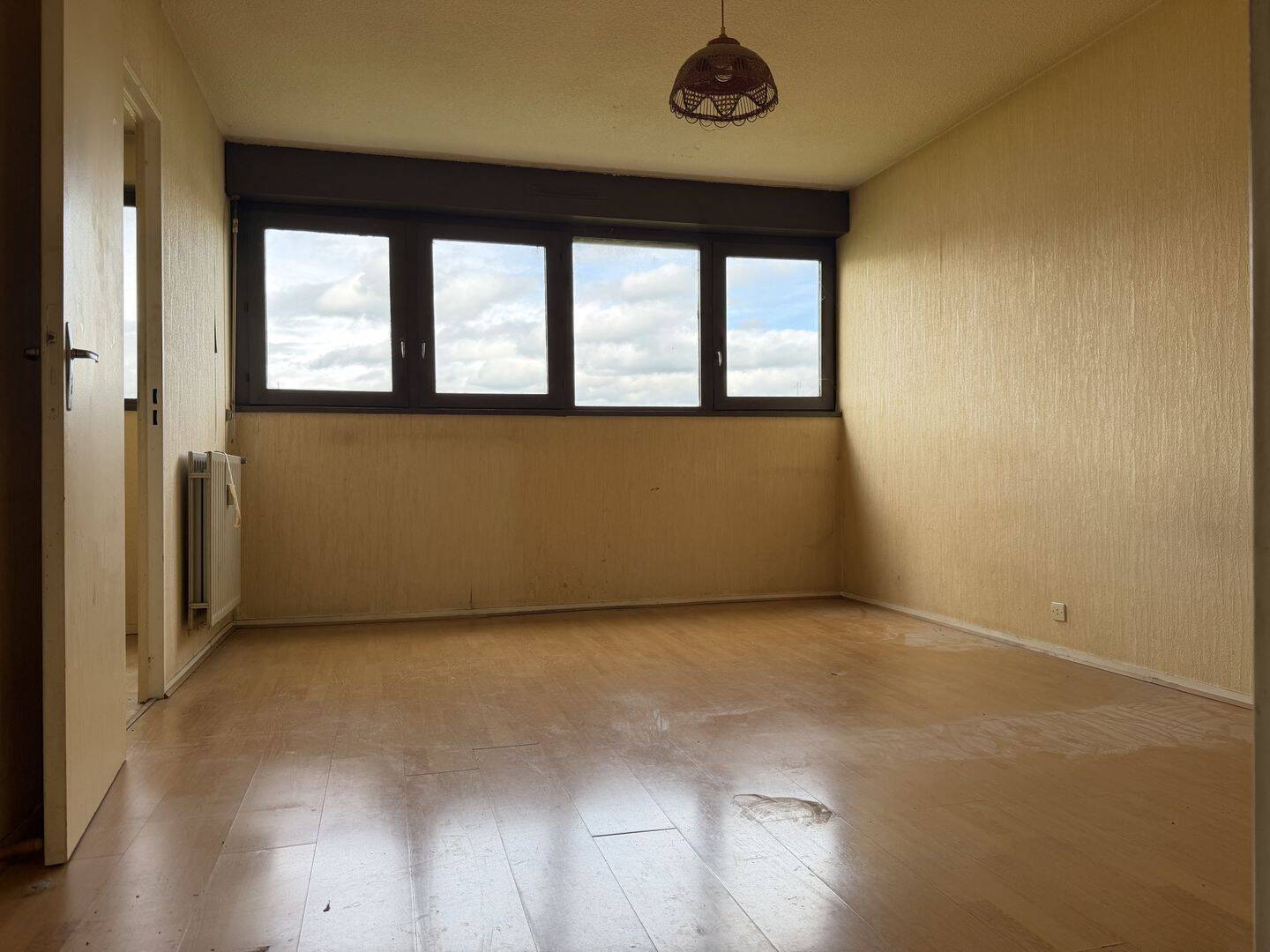 Appartement 1 pièce 31 m² · à Aurillac · 30,8 m² · 46 000 €