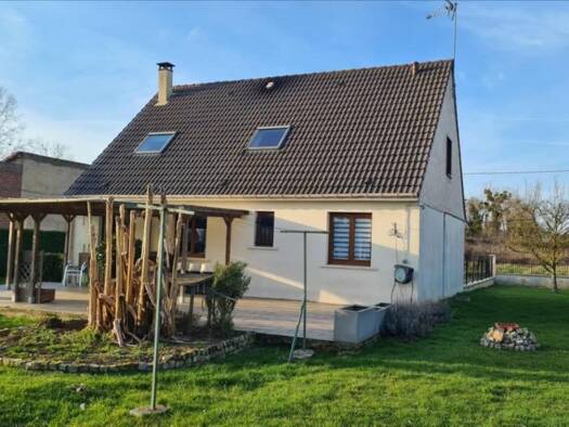 Maison à vendre 197 100 € 7 pièces 5 chambres 146 m² 1 504 m² de terrain Jussy 02480