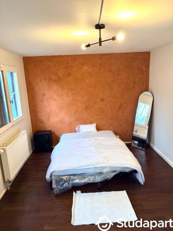 1 pièce 16 m² · à Émerainville · 16 m² · 650 €/mois