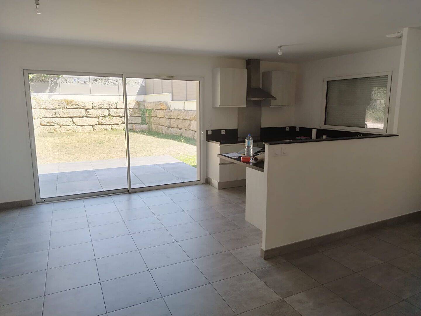 Maison 5 pièces 109 m² · à Jardin · 108,9 m² · 1 590 €