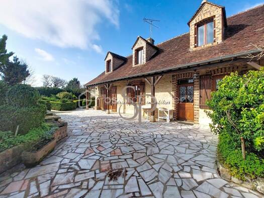 Maison à vendre 311 000 € 7 pièces 4 chambres 145 m² 4 883 m² de terrain Villemaréchal 77710