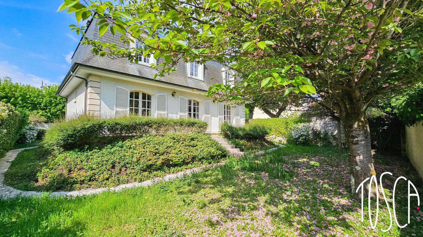 Maison 7 pièces 149 m² · à Thiais · 149 m² · 750 000 €