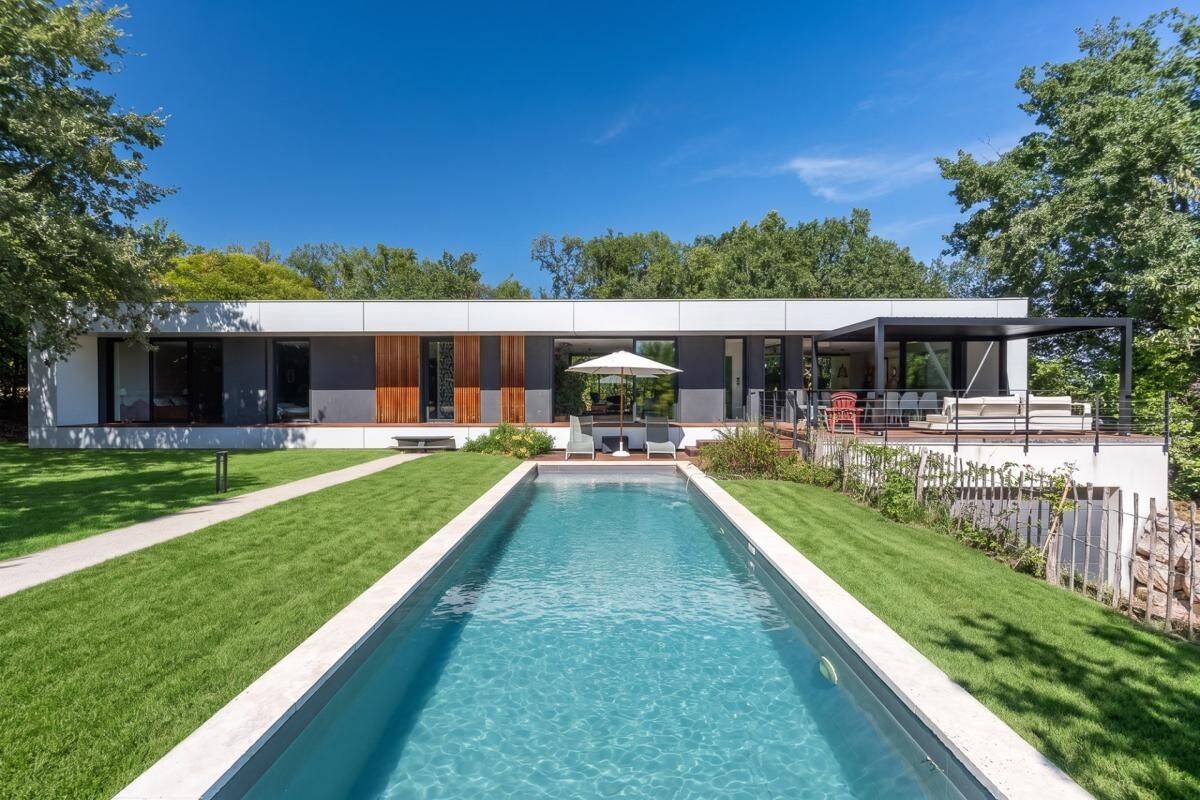 Maison 5 pièces 185 m² · à Menville · 185 m² · 748 800 €