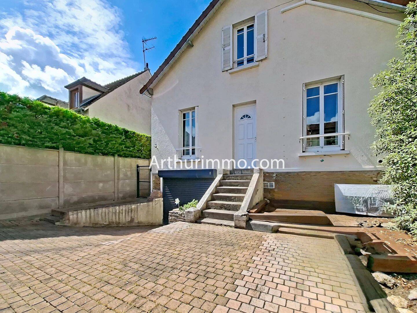 Maison 5 pièces 105 m² · à Limeil-Brévannes · 105 m² · 375 000 €