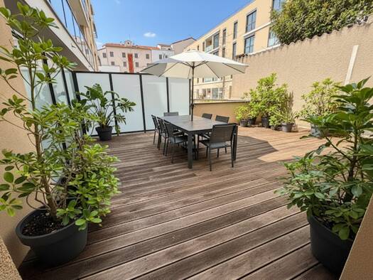 Appartement à vendre 360 000 € 3 pièces 2 chambres 71 m² RDC Centre Écully 69130