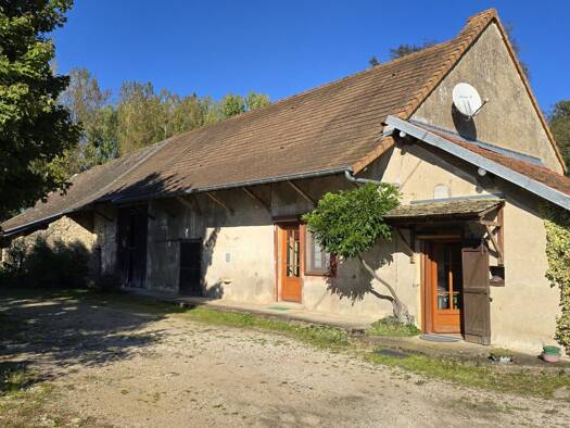 Ferme à vendre 160 000 € 2 pièces 1 chambre 67 m² 6 998 m² de terrain Simandre 71290